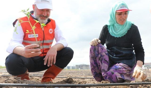 Başkan Çolakbayrakdar, “Kentin kalbinde tarım ile Türkiye için ilham verici bir model olduk”