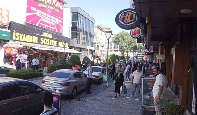 Başkentte polise ateş açan bir kişi kendini yaraladı