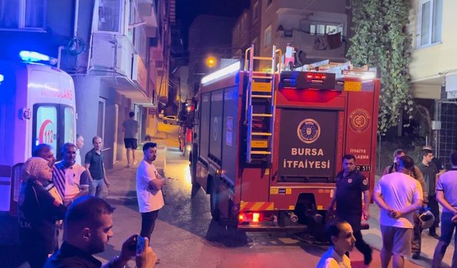 Benzin bidonu bomba gibi patladı, mahalle ayağa kalktı