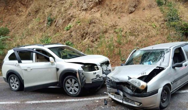 Bursa’da otomobille cip çarpıştı: 2 yaralı