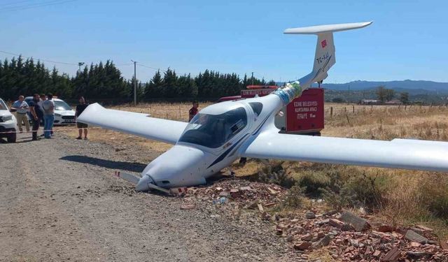 Çanakkale’de motor arızası yapan eğitim uçağı buğday tarlasına sert iniş yaptı