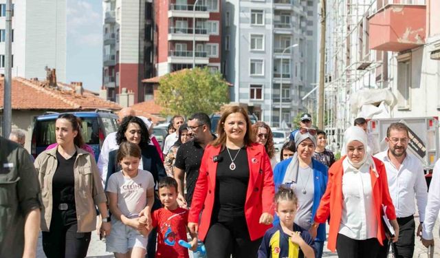 Çocukluğunun geçtiği mahalleye belediye başkanı olarak gitti