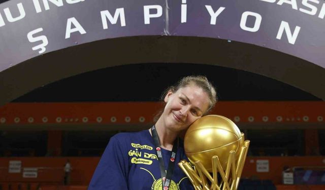 Emma Meesseman, Fenerbahçe ile sözleşme yeniledi