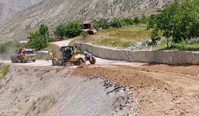 Erzurum’da heyelan kamerada