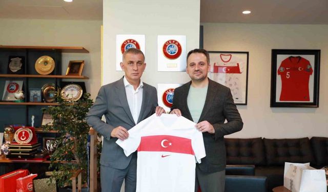 Gençlik ve Spor Bakanı Yardımcısı Eminoğlu’dan TFF Başkanı Hacıosmanoğlu’na ziyaret