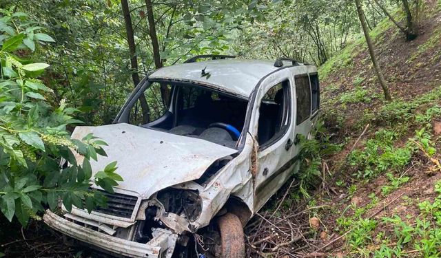 Giresun’da hafif ticari araç takla attı: 1 ölü, 1 yaralı