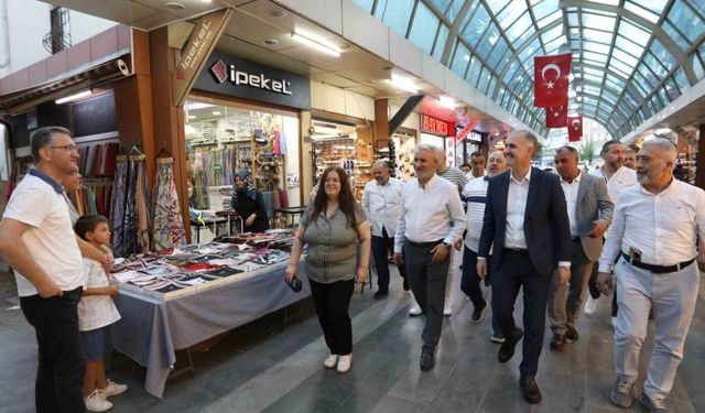 İnegöl çarşısında alışveriş şenliği bereketi