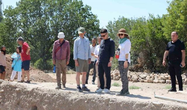 Karacasu Kaymakamı Gündoğdu, Afrodisias’ta incelemelerde bulundu