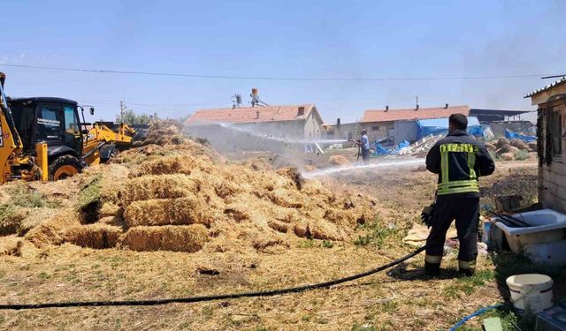 Karaman’da çıkan yangında 400 saman balyası kül oldu