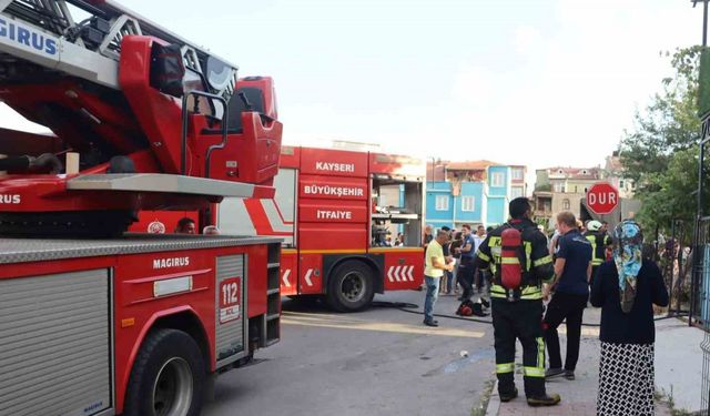 Kayseri’de ev yangını