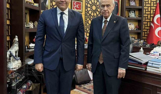 Martı kurucusu Öktem, Bahçeli’yi ziyaret etti