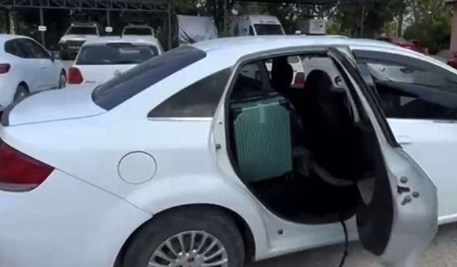 Osmaniye’de durdurulan 2 otomobilde 38 kilo 300 gram uyuşturucu çıktı