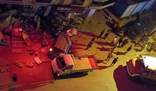 Otomobil züccaciye dükkanına daldı: 1 yaralı