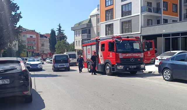 Pendik’te kuyuya düşen inşaat işçisinin kurtarılma anı kamerada