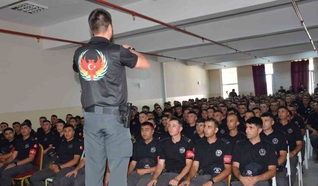 Polis adaylarına hassas bilgilendirmeler