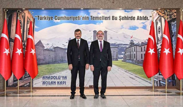 Rektör Hacımüftüoğlu ilk ziyaretini Erzurum Valiliğine gerçekleştirdi