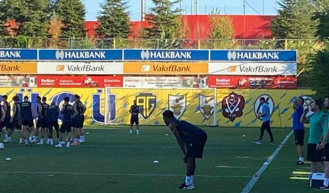 Rodrigues: “Ankaragücü’nü hak ettiği yere çıkartmak için elimizden gelenin en iyisini yapacağız”