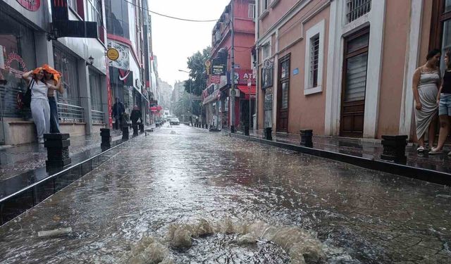 Samsun’da sürpriz sağanak