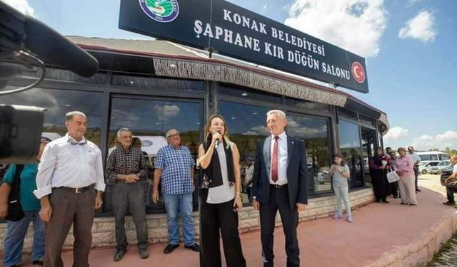 Şaphane’deki düğün salonunu AK Parti yaptı, CHP’li Konak Belediyesi’nin ismi verildi