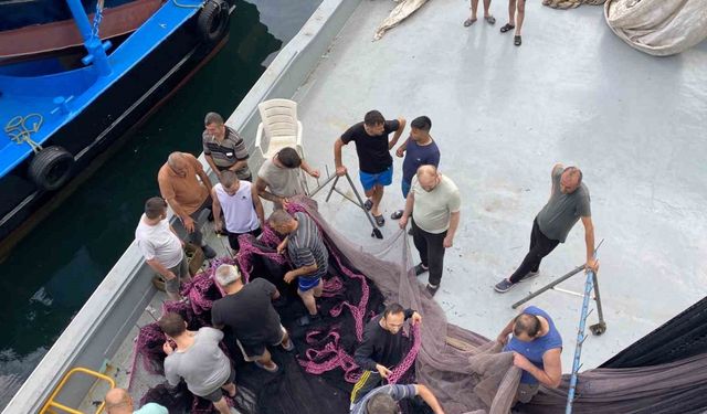 Sarıyer’de av sezonu öncesinde balıkçılar son hazırlıklarını yapıyor