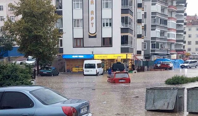 Sinop’ta sağanak yağışı etkili oldu