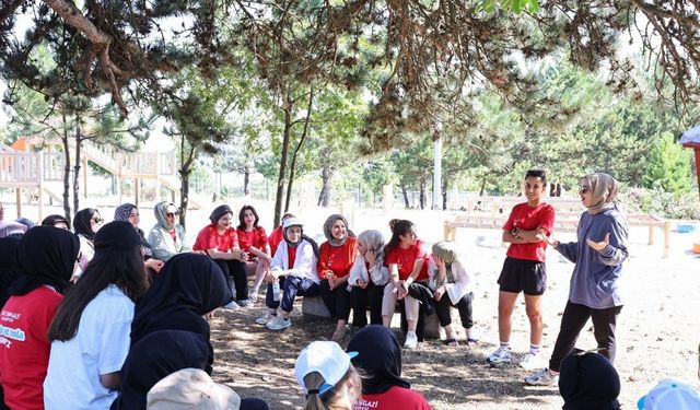 Pamukova'da Sultangazili Kadınlara Özel Gençlik Kampı