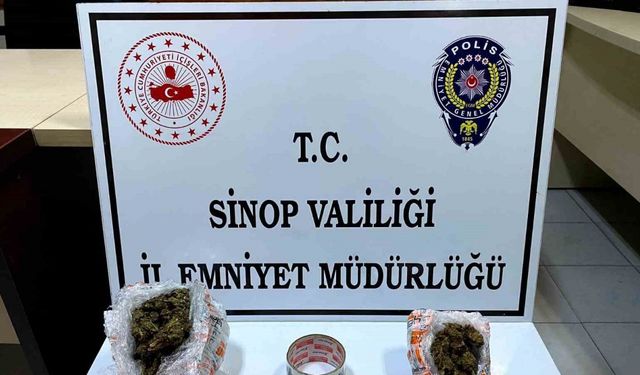 Şüpheli araçtan uyuşturucu çıktı