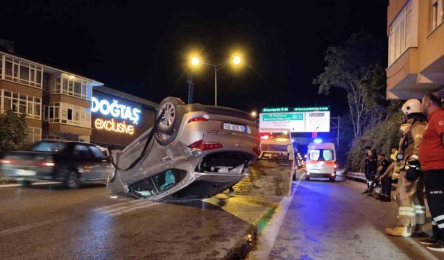 Üsküdar’da kontrolden çıkan otomobilin çarptığı araç takla attı