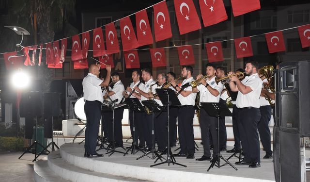 Kent Orkestrası Erenler'de  sanat ve müziksever vatandaşlar ile buluştu