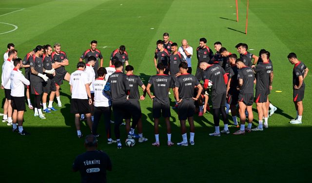 A Milli Futbol Takımı, Galler maçının hazırlıklarını sürdürdü