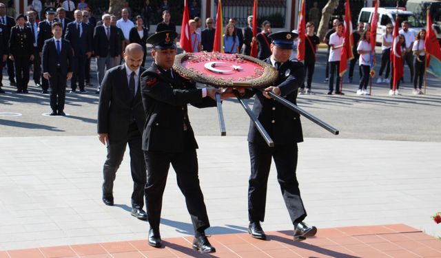 Atatürk'ün Cumhurbaşkanı olarak Gelibolu'ya gelişinin 96'ncı yılı törenle kutlandı