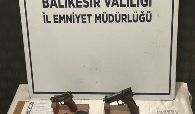 Balıkesir merkezli tefecilik operasyonunda 10 şüpheli gözaltına alındı