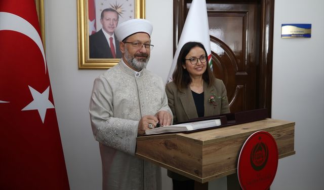 Diyanet İşleri Başkanı Erbaş, Yalova'da ilçe müftülüğü binasını hizmete açtı: