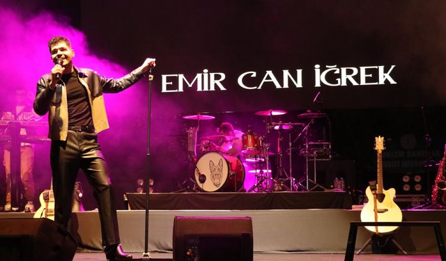 Emir Can İğrek, Tekirdağ'da konser verdi