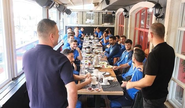 Kırklareli Belediye Başkanı Bulut, sporcularla bir araya geldi