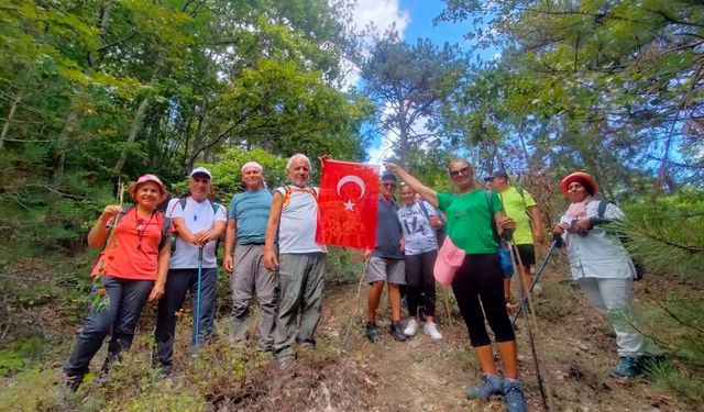 Mudanya'da 15 kilometrelik doğa yürüyüşü yapıldı