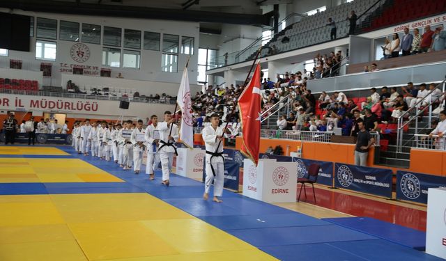 Uluslararası Edirne Judo Turnuvası başladı