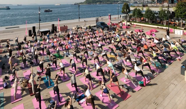 Galatport İstanbul'da sezonun son 'Yoga'sı