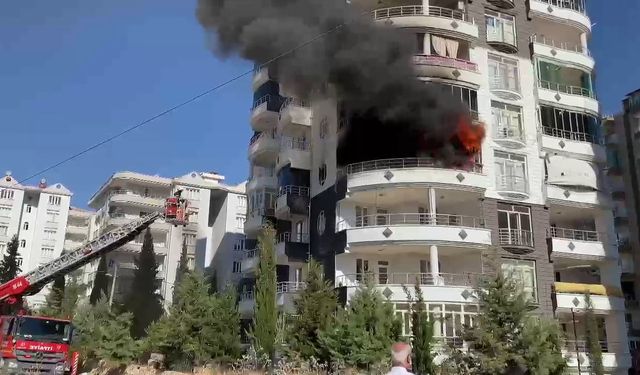 Adıyaman’da korkutan yangın: 4 kişi dumandan zehirlendi