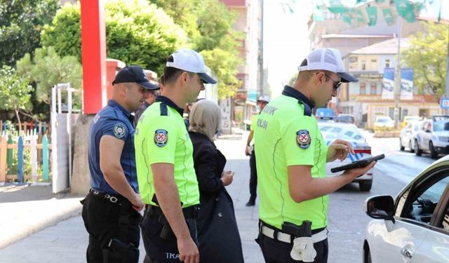 Ağrı’da okul servisleri ve güzergahları ilk gün denetlendi