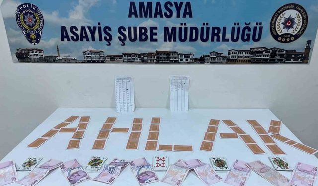 Amasya’da kıraathanede kumar oynayan 5 şahsa 32 bin 125 TL para cezası