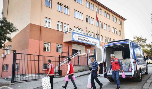 Ankara Büyükşehir Belediyesinden okullara temizlik malzemesi desteği