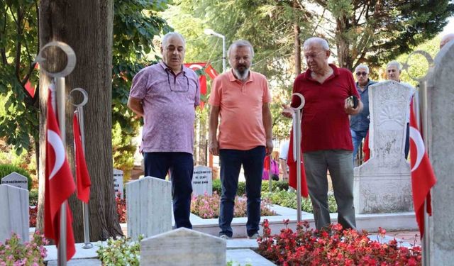 Asker arkadaşları Kocaeli’de özlem giderdi