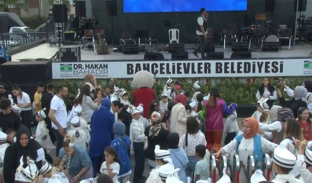 Bahçelievler’de düzenlenen sünnet şöleni renkli görüntülere sahne oldu