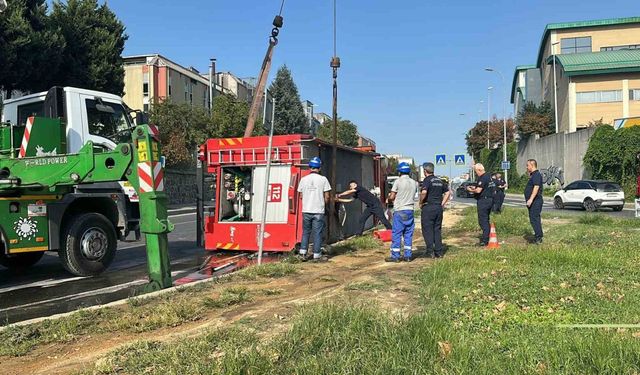 Başakşehir’de yangın ihbarına giden itfaiye aracı kazaya karıştı