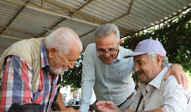 Başkan Tetik, mahalle sakinlerinin taleplerini dinledi