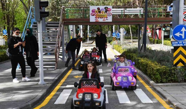 Başkentli minik şoförler için ücretsiz trafik eğitimleri başlıyor