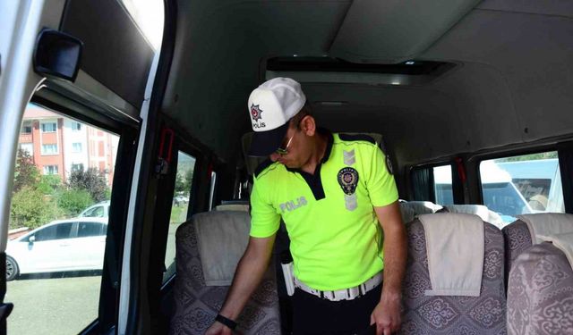 Bingöl’de trafik ekiplerince servis sürücülerine eğitim verildi