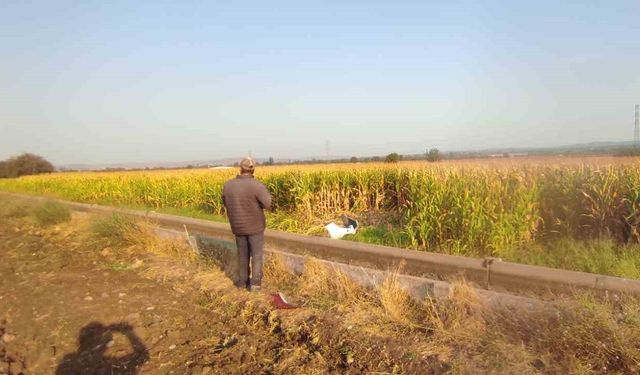 Çanakkale’de otomobil mısır tarlasına uçtu: Anne ve kızı hayatını kaybetti