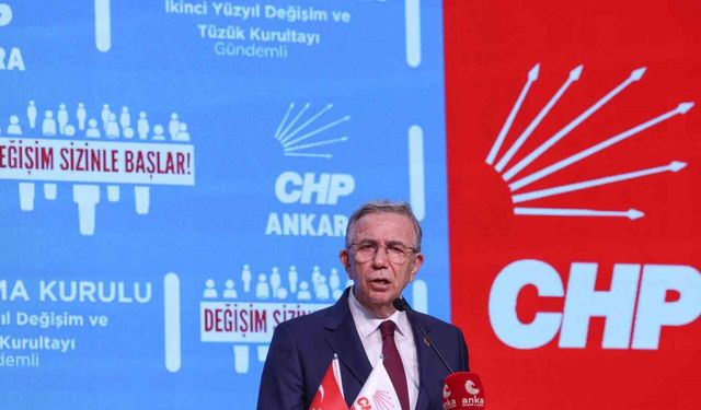 CHP Genel Başkanı Özel: "Bu akşam Kılıçdaroğlu ile bir araya gelip tüzükle ilgili önerilerini alacağım"